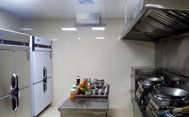 北京食堂厨房设备燃气灶打不着火是什么原因？商用厨具厂家告诉你