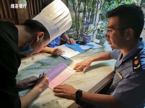 杭州厨房设备厂家给绿茶餐厅做保障