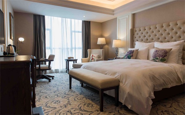上海半岛酒店家具案例